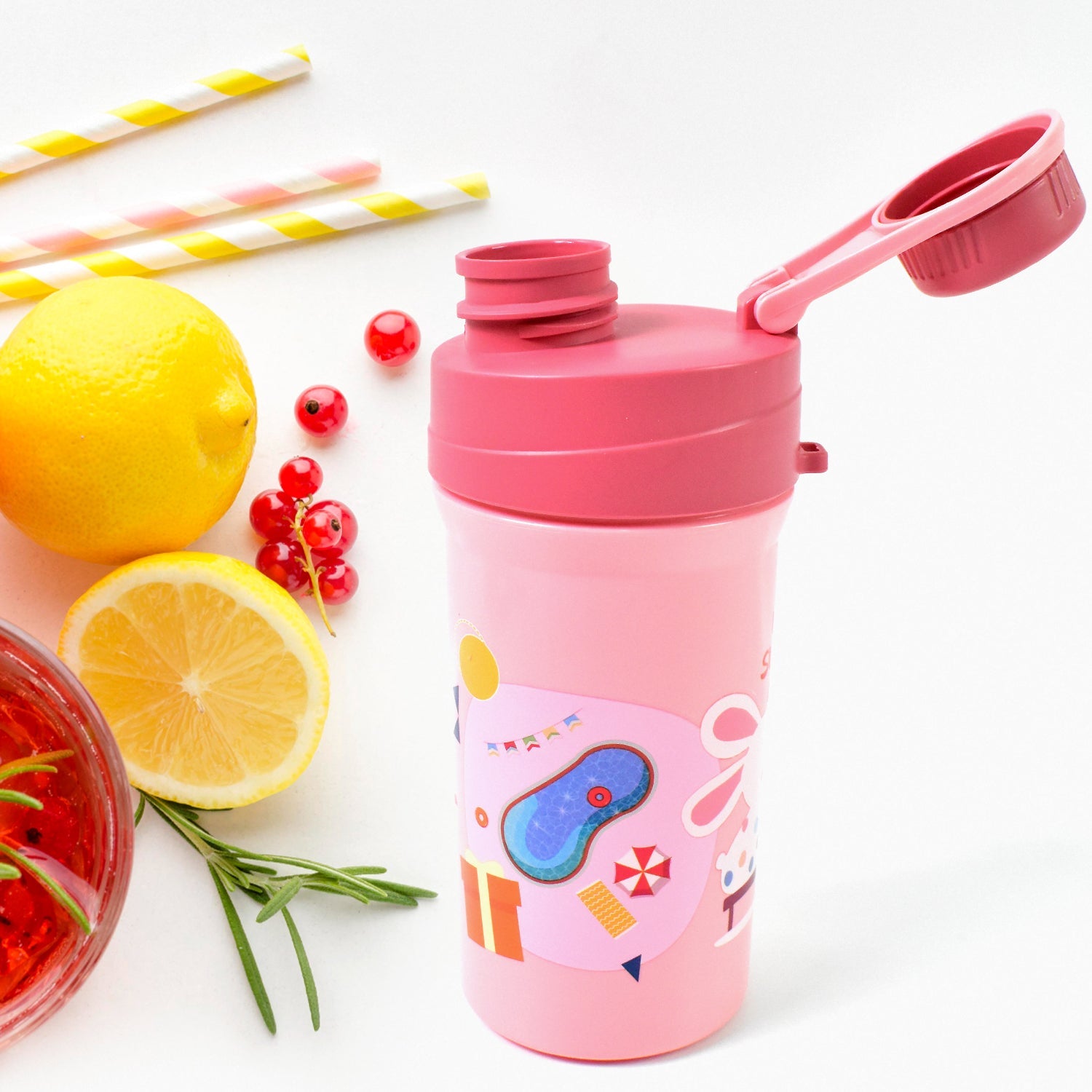 Plastic Lunch Box Leak Proof 2 Compartment with Bottle and Fork (1 Set / Mix Color) Plastic Lunch Box Leak Proof 2 Compartment with Bottle and Fork (1 Set / Mix Color)
